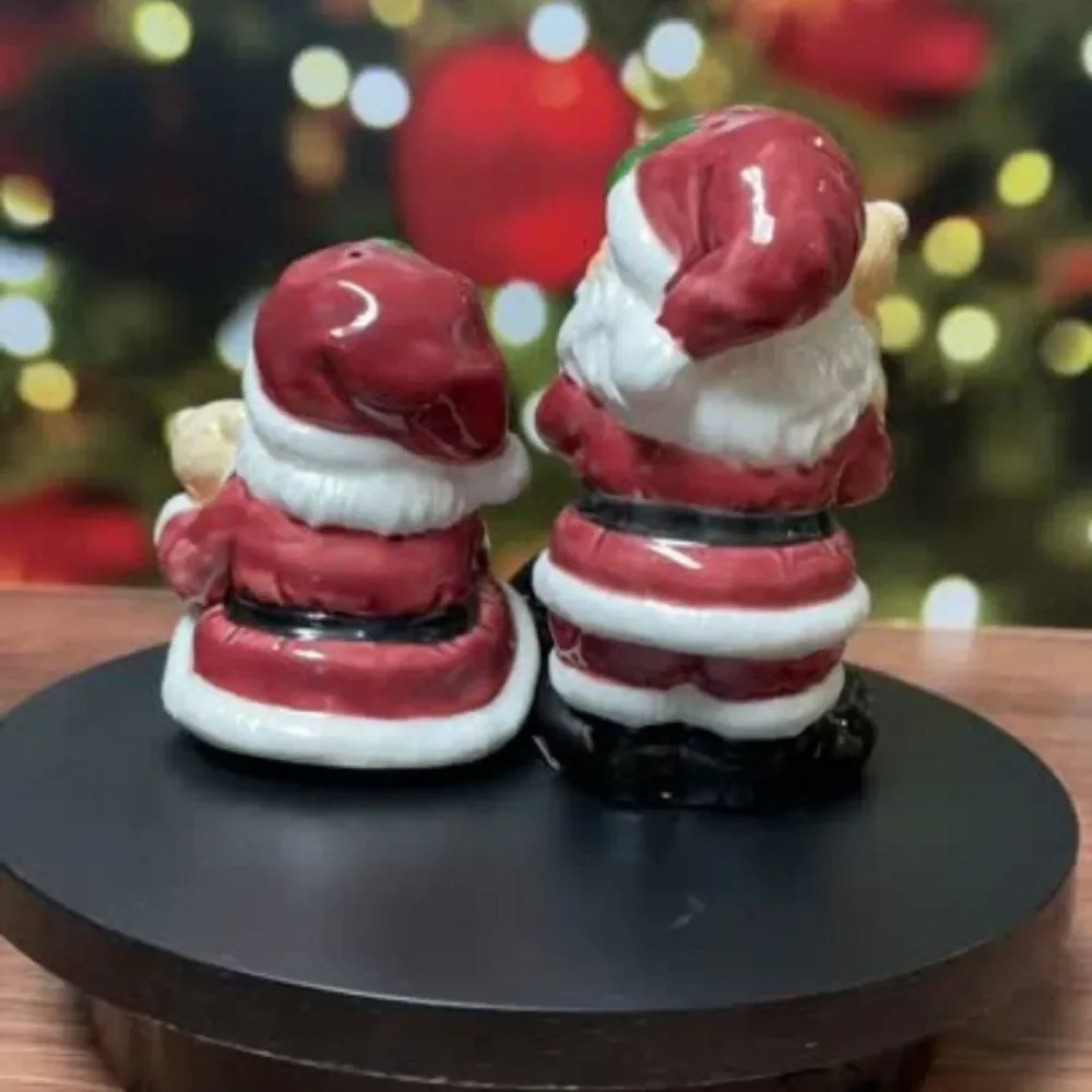 Vintage 1990's Santa and Bear Salt & Pepper Shakers. Perfect for Christmas table